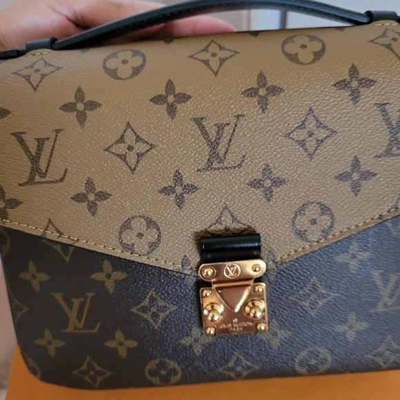 ❗SOLD off PM Authentic Métis reverse❗ - Picture 11 of 16